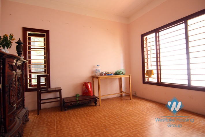 Full house with friendly eco - space located in Tay Ho area